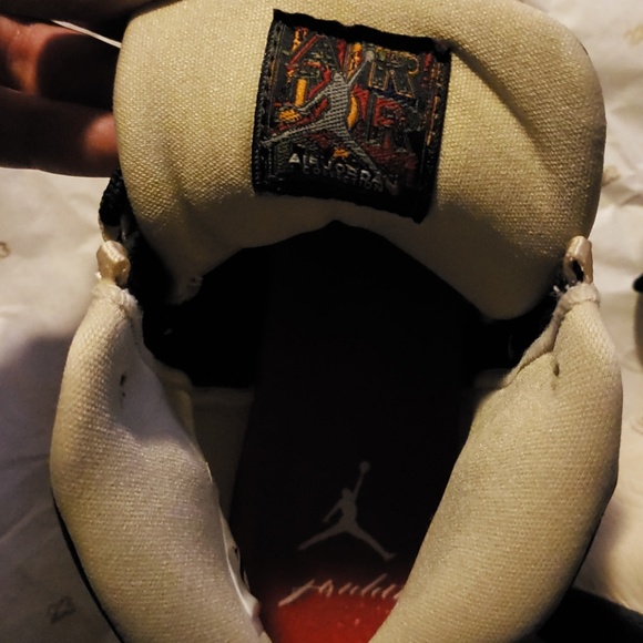 Air Jordan - Picture 2 of 4